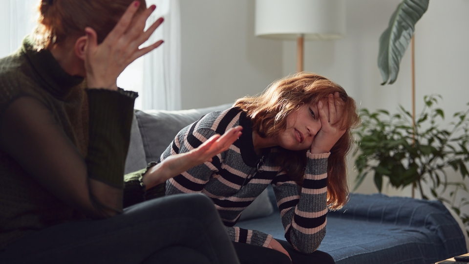 Ergen kız çocukları neden eskisinden daha öfkeli?