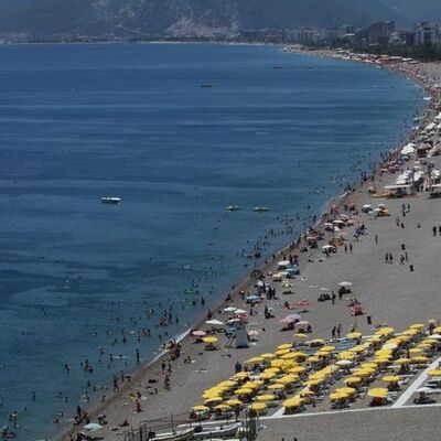 Turizm geliri yüzde 27.1 arttı