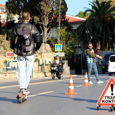 Scooter denetiminde, reflektif yelek giymeyenlere ceza yağdı
