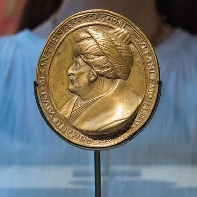 Fatih Sultan Mehmet’in resmedildiği madalyon evine dönüyor