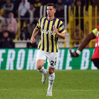 2 ay sonra girdi, geri dönüşü ateşledi