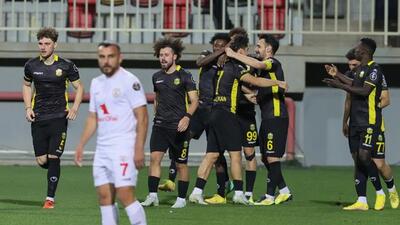 İzmir'de kazanan Yeni Malatyaspor
