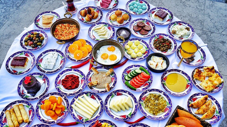 İsrafı önlemek için serpme yerine seçmeli kahvaltı