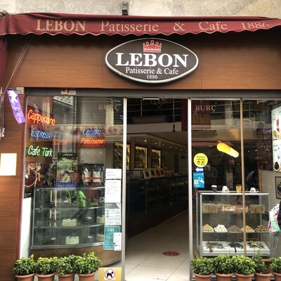 212 yıllık tarihi Lebon pastanesi kapandı