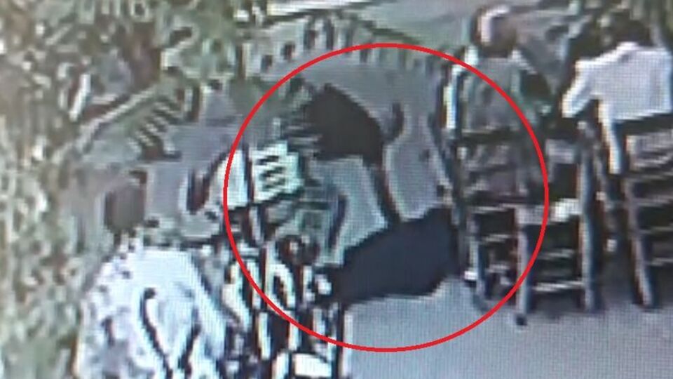 O an kamerada! Sokakta kadına feci şiddet!