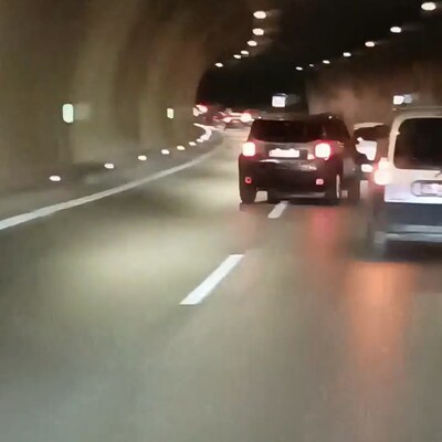 Asker eğlencesinde tüneli kapatıp drift yaptılar!