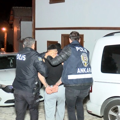 Taksicilerden tehditle haraç isteyen çeteye operasyon!