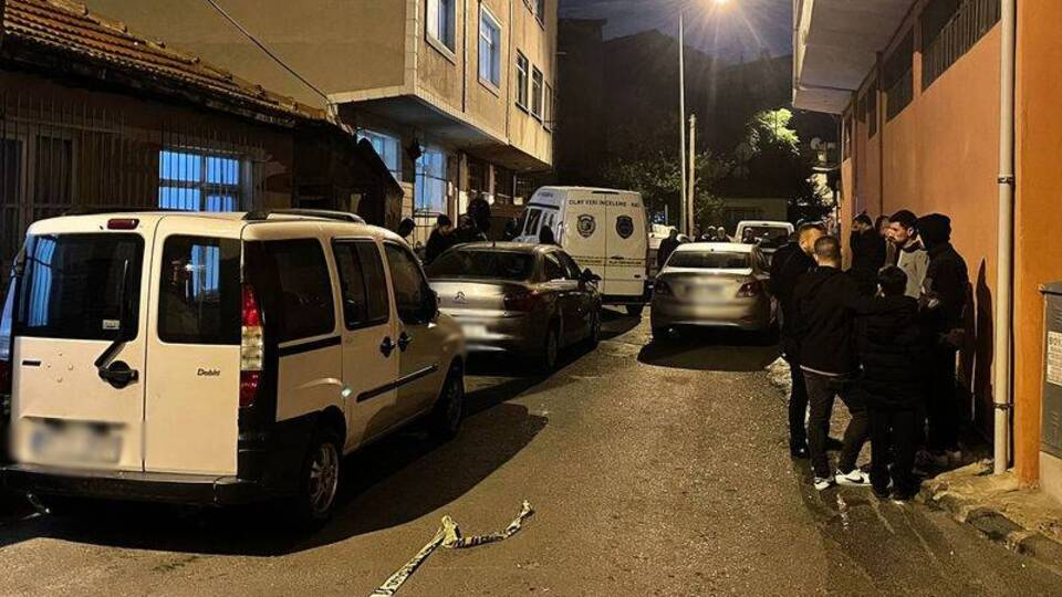 Babasını öldürdü, kuzenini ağır yaraladı!