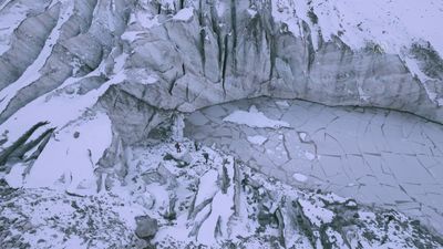 Hızla eriyor! Küresel ısınmanın etkileri Hakkari'de