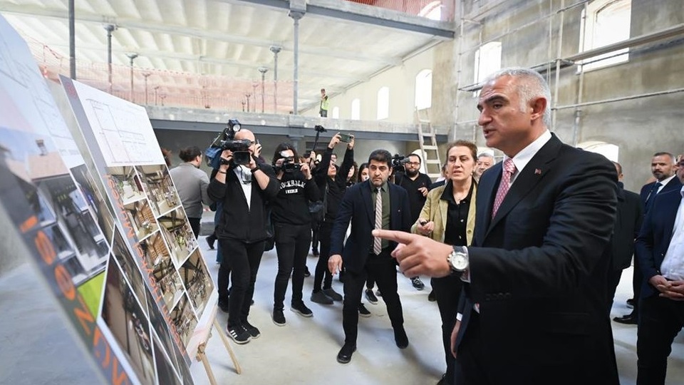 Bakan Ersoy incelemelerde bulundu