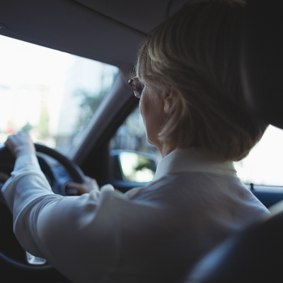 Kendi aracı tarafından üç kez ezildi