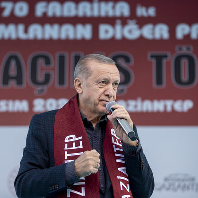 "Türkiye ekonomide dünyaya örnek haline geldi"