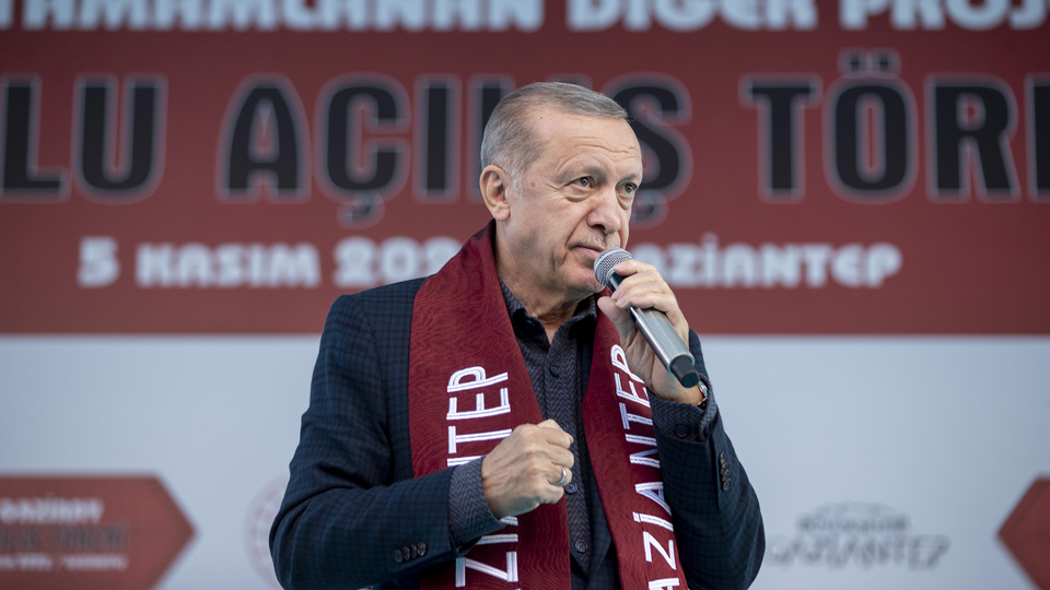 "Türkiye ekonomide dünyaya örnek haline geldi"