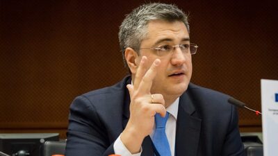 Yunan yetkili Türkiye'ye giriş yapmaktan son anda vazgeçti