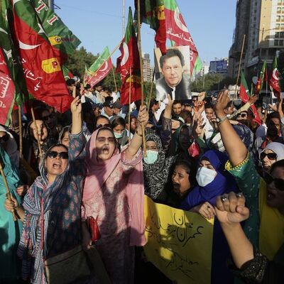 Pakistan'da protestolar devam ediyor