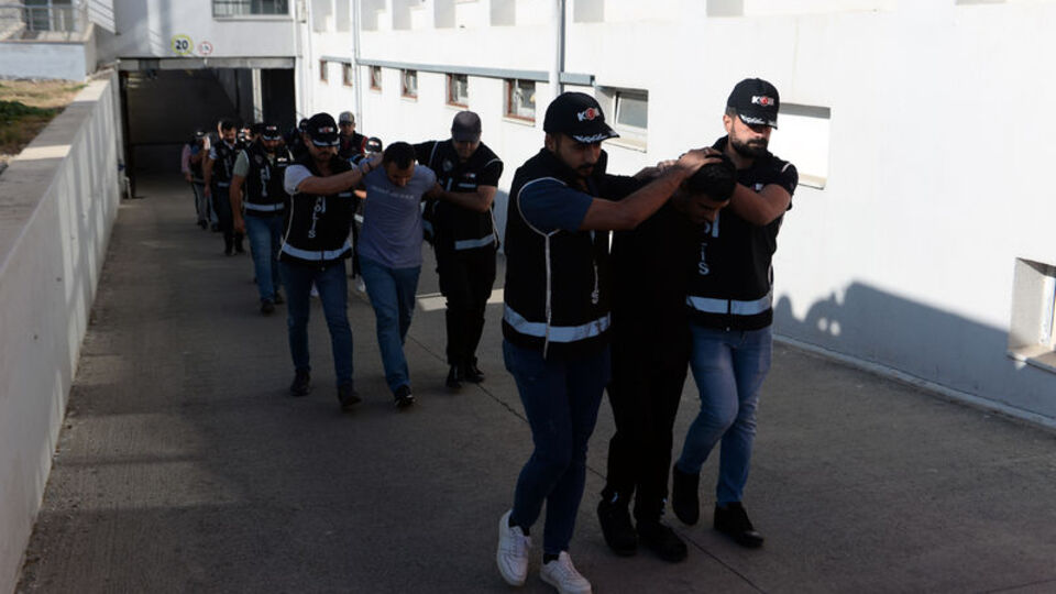 Esnafı haraca bağlayan "Atariciler çetesi" çökertildi