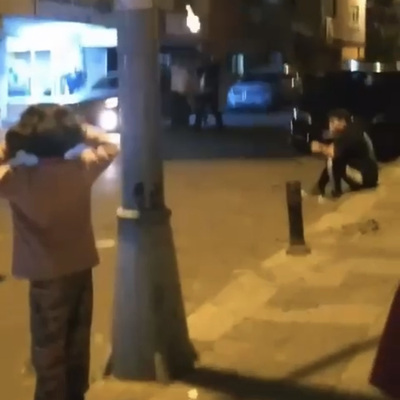 Asker eğlencesinde çocukların yanında havaya ateş etti!