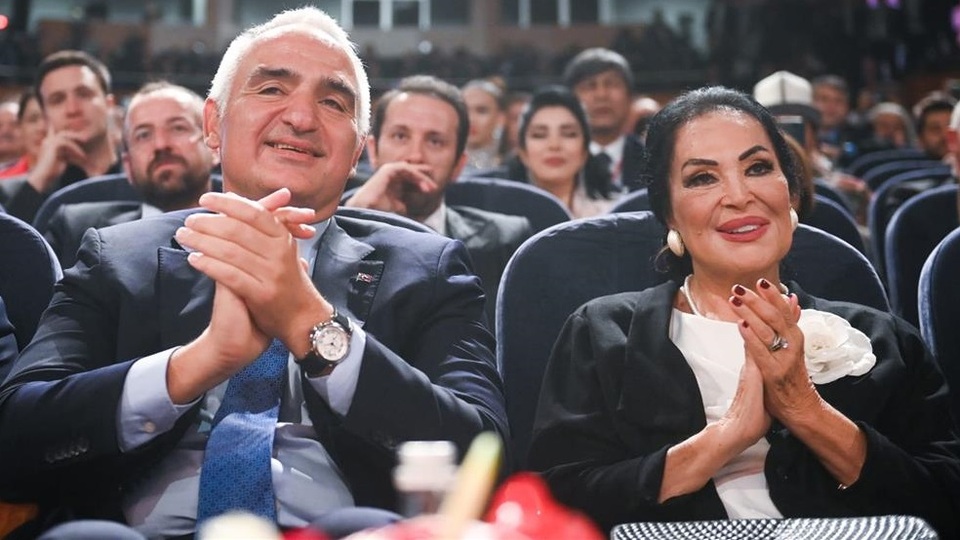 Ödül töreniyle sona erdi