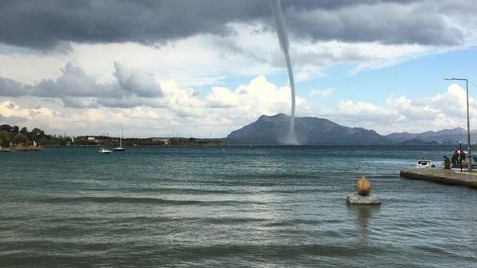 Datça açıklarında hortum paniği!