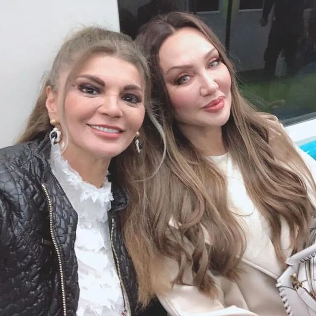 Ünlü şarkıcı metroda