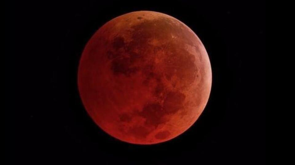 A﻿y Tutulması: Kanlı Ay Tutulması nedir? Bugünkü tutulmanın özelliği ne?