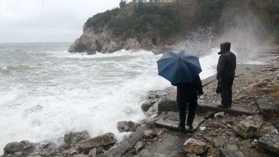Meteoroloji uyardı! Bu bölgelerde yağmur ve kar var