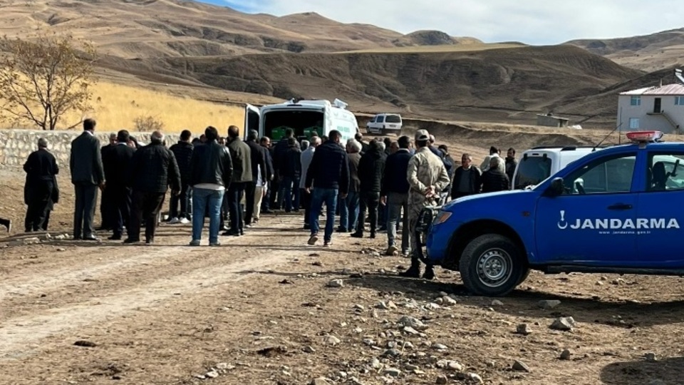 6 çocuğunun annesini 12 kurşunla öldürdü!