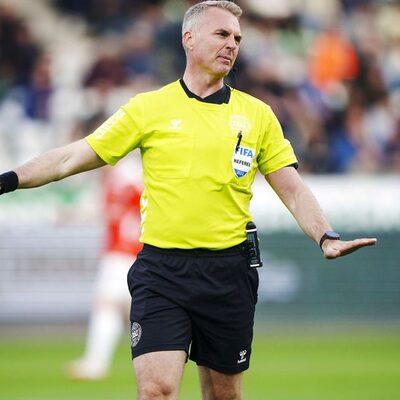 Komşu'da yabancı hakem de olay çıkardı