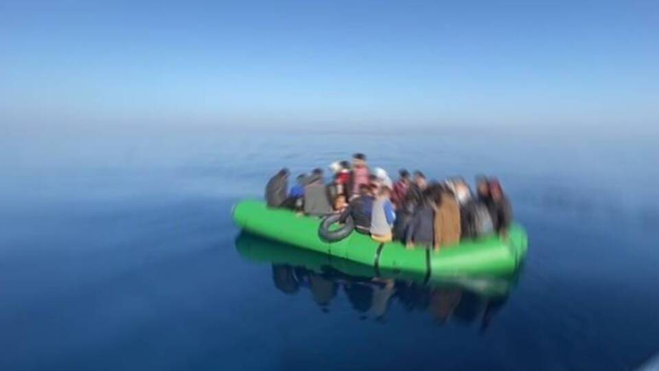 Yunanistan'ın geri ittiği göçmenler arasından FETÖ üyeleri çıktı