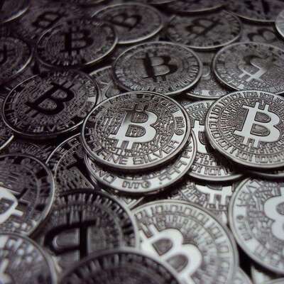 Bitcoin 2 yılın dibinden döndü