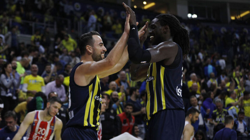 Fenerbahçe Beko doludizgin