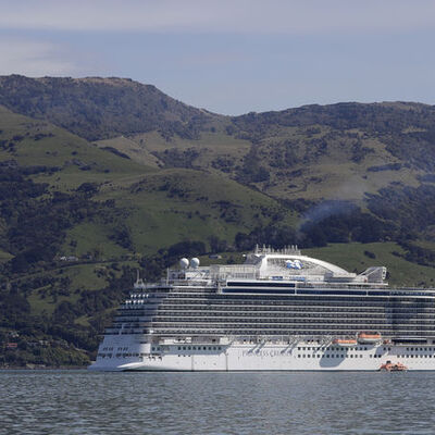 Yolcu gemisinde 800 yolcu pozitif çıktı