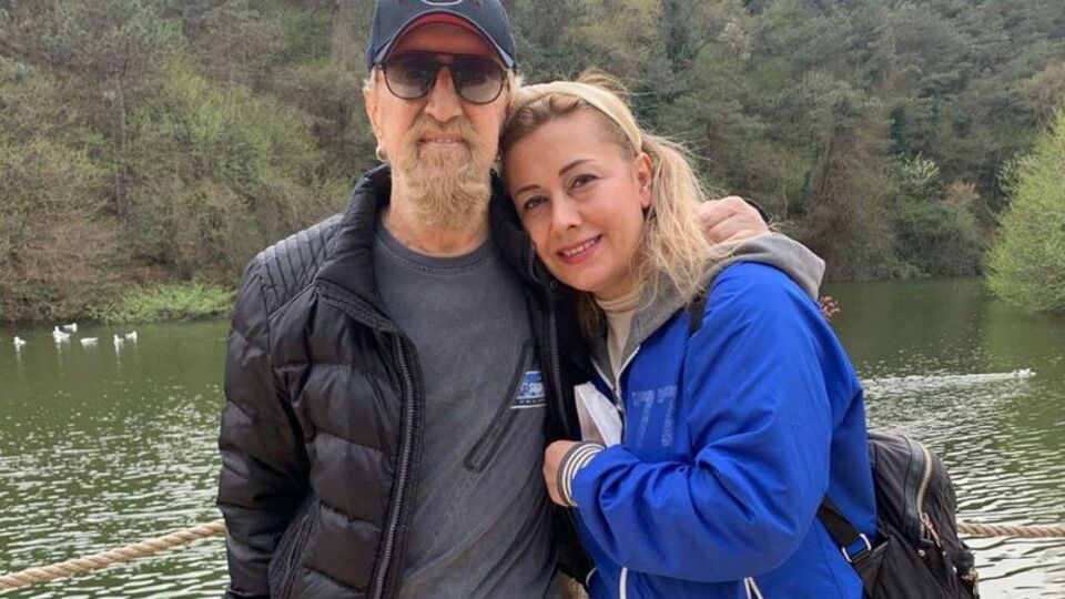 Ünlü şarkıcının acı günü