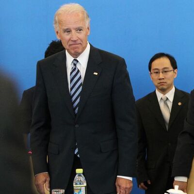 Biden ile Jinping yüz yüze görüştü