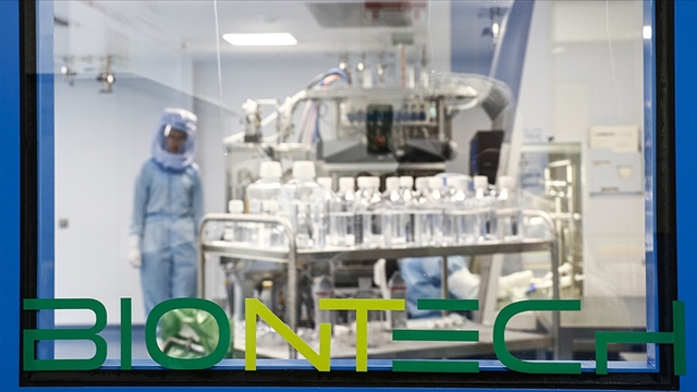 BioNTech, Singapur'da mRNA tabanlı aşı üretim tesisi kuracak