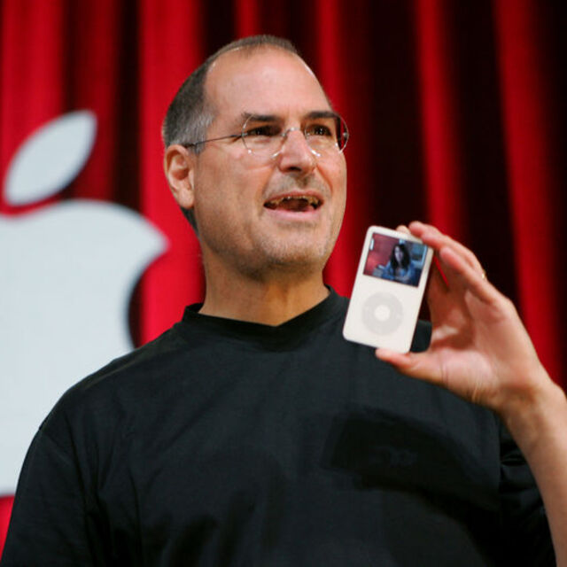 Steve Jobs'un terliklerine rekor fiyat!