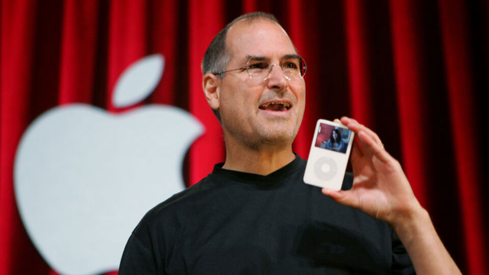 Steve Jobs'un terliklerine rekor fiyat!