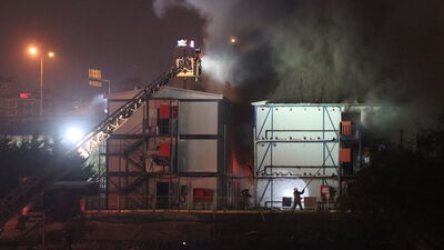 Ümraniye'de işçilerin kaldığı konteynerde yangın: 1 ölü