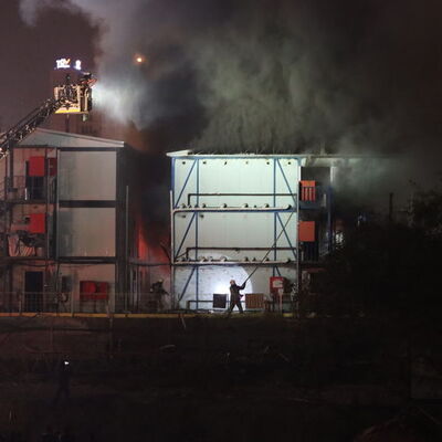Ümraniye'de işçilerin kaldığı konteynerde yangın: 1 ölü