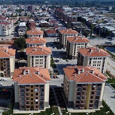 Konut satışında sert düşüş sürüyor