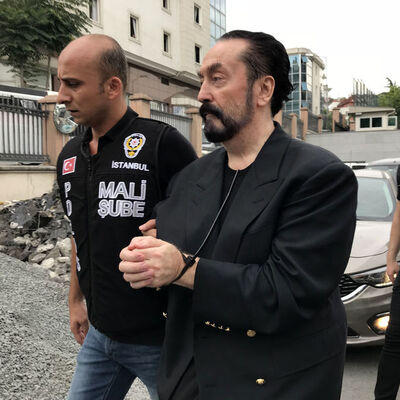 Adnan Oktar'a 8 bin 658 yıl hapis cezası