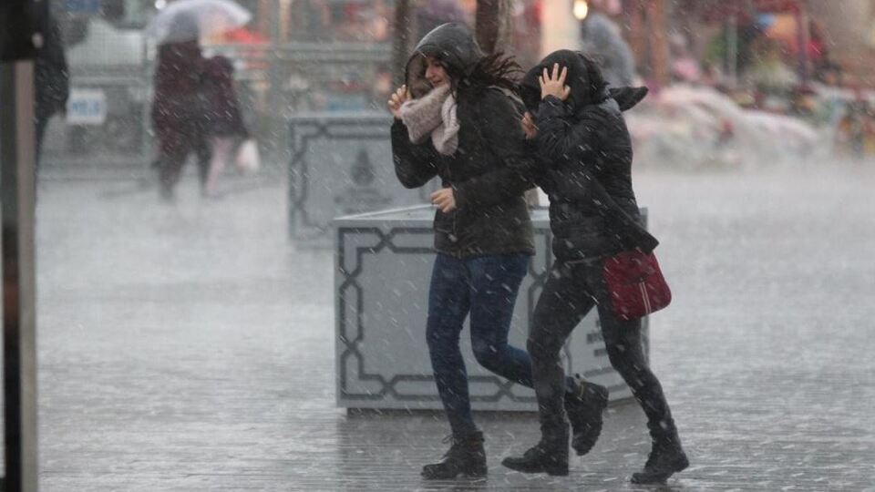 5 bölgede sağanak! Fırtına geliyor!