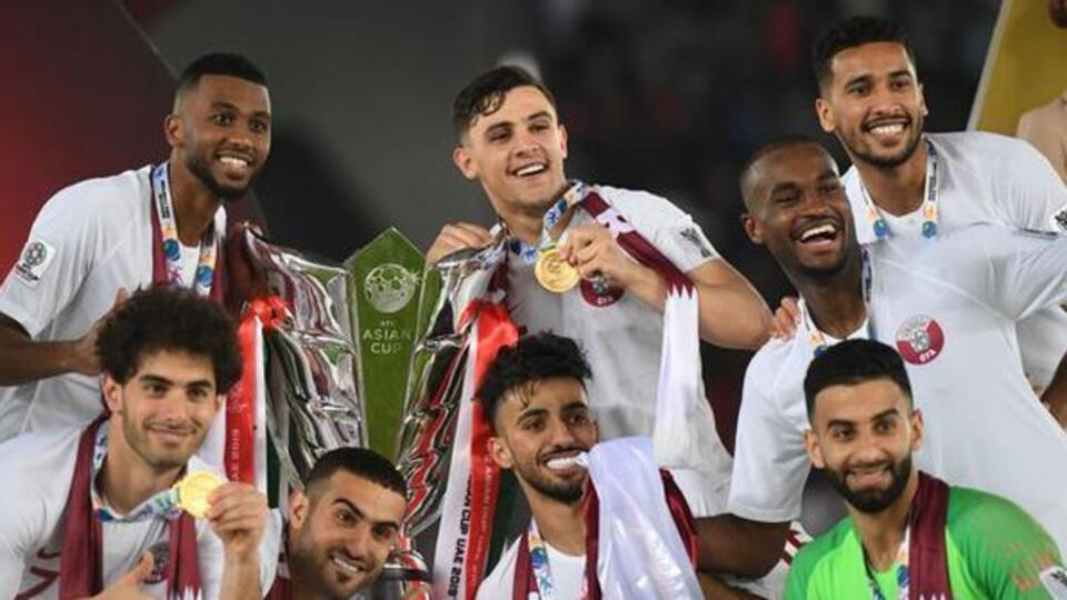 Katar 300 bin kişilik nüfustan nasıl milli takım kurdu?