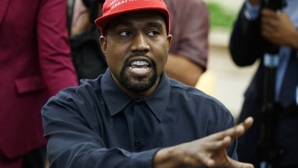 Twitter'daki ilk paylaşımıyla tepki çekti