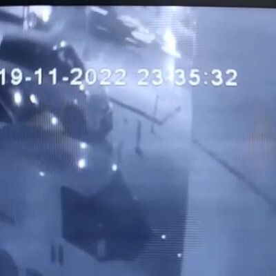 Kırmızı ışıkta çarpıp ölüme terk etti!