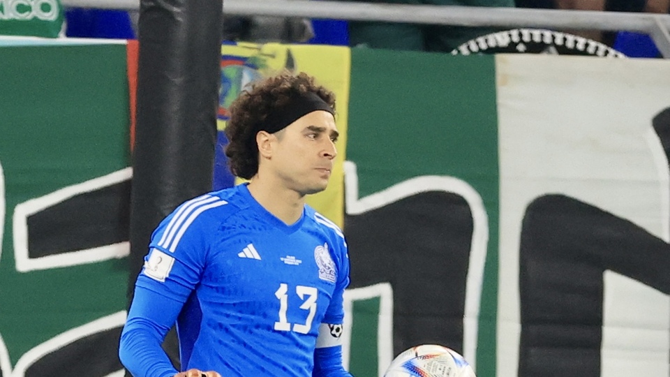 Neden Avrupa'da oynamadı?