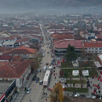Düzce Belediye Başkanı Özlü hasarın az olmasının nedenini açıkladı! "Yapı stokumuzun yüzde 80'i yeni!"
