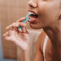 Diş ipi doğru kullanımı