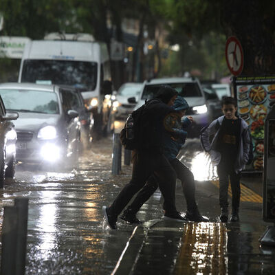 Meteoroloji'den sağanak alarmı! Bu iller dikkat