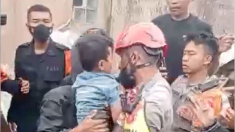 2 gün sonra enkazdan çıkarıldı